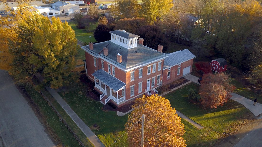 Aerial exterior of the historic Tiskilwa Inn.